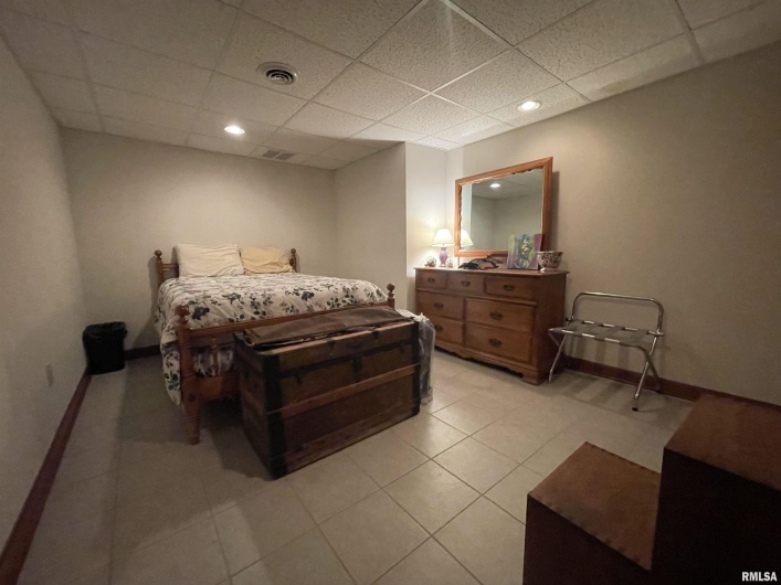 2479 NEW ERA Road, Carbondale, Illinois 62901, 5 Bedrooms Bedrooms, 0 ,5 BathroomsBathrooms,Residential,For Sale,NEW ERA,0,RMAEB460146