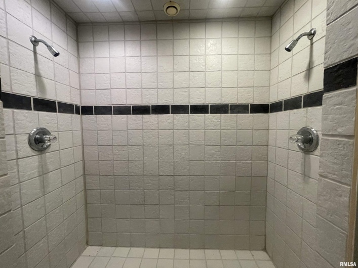 2479 NEW ERA Road, Carbondale, Illinois 62901, 5 Bedrooms Bedrooms, 0 ,5 BathroomsBathrooms,Residential,For Sale,NEW ERA,0,RMAEB460146