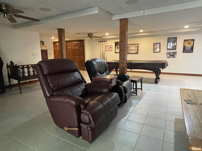2479 NEW ERA Road, Carbondale, Illinois 62901, 5 Bedrooms Bedrooms, 0 ,5 BathroomsBathrooms,Residential,For Sale,NEW ERA,0,RMAEB460146