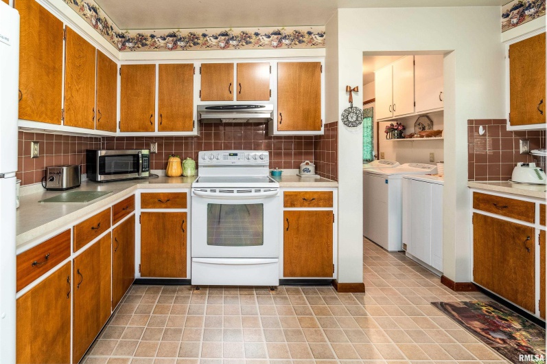 211 Raccoon Valley Road, Makanda, Illinois 62958, 3 Bedrooms Bedrooms, 0 ,1 BathroomBathrooms,Residential,For Sale,Raccoon Valley,0,RMAEB460150