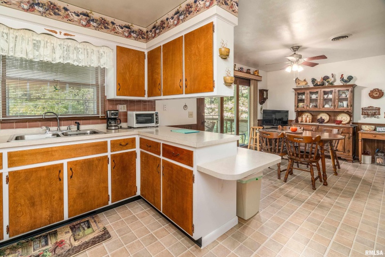 211 Raccoon Valley Road, Makanda, Illinois 62958, 3 Bedrooms Bedrooms, 0 ,1 BathroomBathrooms,Residential,For Sale,Raccoon Valley,0,RMAEB460150
