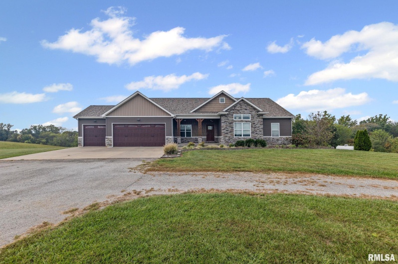 71 Ehlers Road, Campbell Hill, Illinois 62916, 5 Bedrooms Bedrooms, 0 ,3 BathroomsBathrooms,Residential,For Sale,Ehlers,0,RMAEB460120