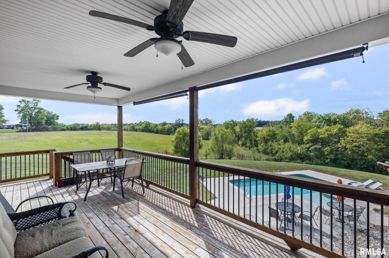 71 Ehlers Road, Campbell Hill, Illinois 62916, 5 Bedrooms Bedrooms, 0 ,3 BathroomsBathrooms,Residential,For Sale,Ehlers,0,RMAEB460120