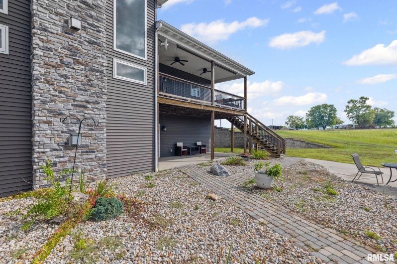 71 Ehlers Road, Campbell Hill, Illinois 62916, 5 Bedrooms Bedrooms, 0 ,3 BathroomsBathrooms,Residential,For Sale,Ehlers,0,RMAEB460120