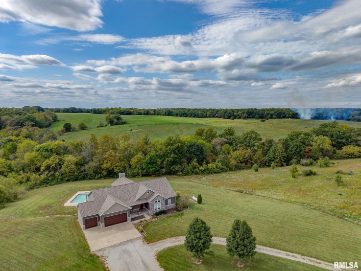 71 Ehlers Road, Campbell Hill, Illinois 62916, 5 Bedrooms Bedrooms, 0 ,3 BathroomsBathrooms,Residential,For Sale,Ehlers,0,RMAEB460120