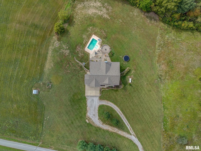 71 Ehlers Road, Campbell Hill, Illinois 62916, 5 Bedrooms Bedrooms, 0 ,3 BathroomsBathrooms,Residential,For Sale,Ehlers,0,RMAEB460120