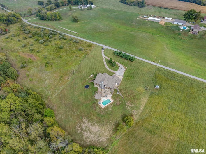 71 Ehlers Road, Campbell Hill, Illinois 62916, 5 Bedrooms Bedrooms, 0 ,3 BathroomsBathrooms,Residential,For Sale,Ehlers,0,RMAEB460120