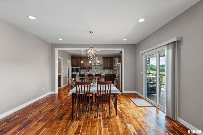 71 Ehlers Road, Campbell Hill, Illinois 62916, 5 Bedrooms Bedrooms, 0 ,3 BathroomsBathrooms,Residential,For Sale,Ehlers,0,RMAEB460120