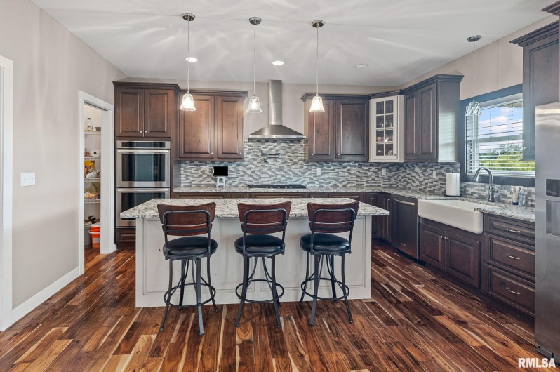 71 Ehlers Road, Campbell Hill, Illinois 62916, 5 Bedrooms Bedrooms, 0 ,3 BathroomsBathrooms,Residential,For Sale,Ehlers,0,RMAEB460120