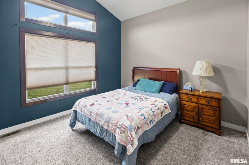 71 Ehlers Road, Campbell Hill, Illinois 62916, 5 Bedrooms Bedrooms, 0 ,3 BathroomsBathrooms,Residential,For Sale,Ehlers,0,RMAEB460120