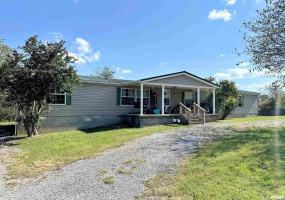 65 Payne Drive, Goreville, Illinois 62939, 4 Bedrooms Bedrooms, 0 ,3 BathroomsBathrooms,Residential,For Sale,Payne,0,RMAEB459963
