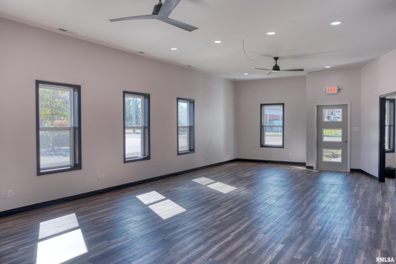 205 MARION Street, Carbondale, Illinois 62901, 0 , 0 ,0,Commercial Sale,For Sale,MARION,0,RMAEB460156