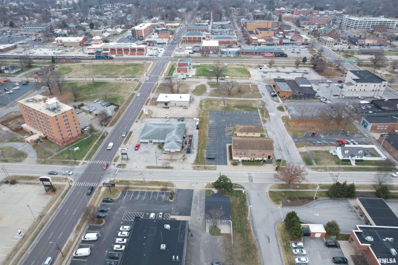 205 MARION Street, Carbondale, Illinois 62901, 0 , 0 ,0,Commercial Sale,For Sale,MARION,0,RMAEB460156