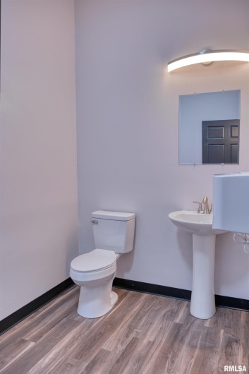 205 MARION Street, Carbondale, Illinois 62901, 0 , 0 ,0,Commercial Sale,For Sale,MARION,0,RMAEB460156