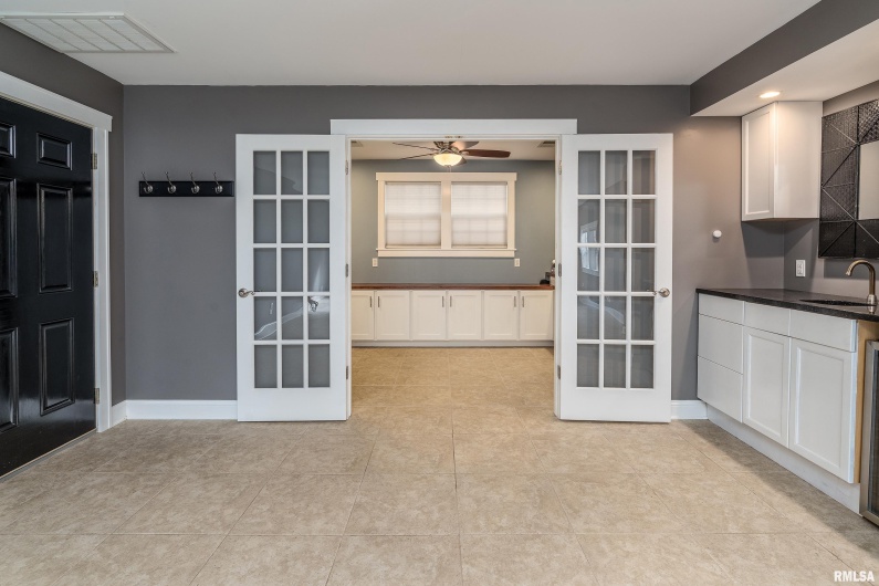 1591 Reed Station Road, Carbondale, Illinois 62901, 3 Bedrooms Bedrooms, 0 ,3 BathroomsBathrooms,Residential,For Sale,Reed Station,0,RMAEB460158