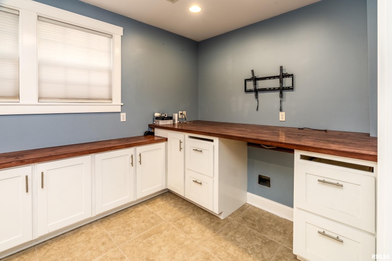 1591 Reed Station Road, Carbondale, Illinois 62901, 3 Bedrooms Bedrooms, 0 ,3 BathroomsBathrooms,Residential,For Sale,Reed Station,0,RMAEB460158