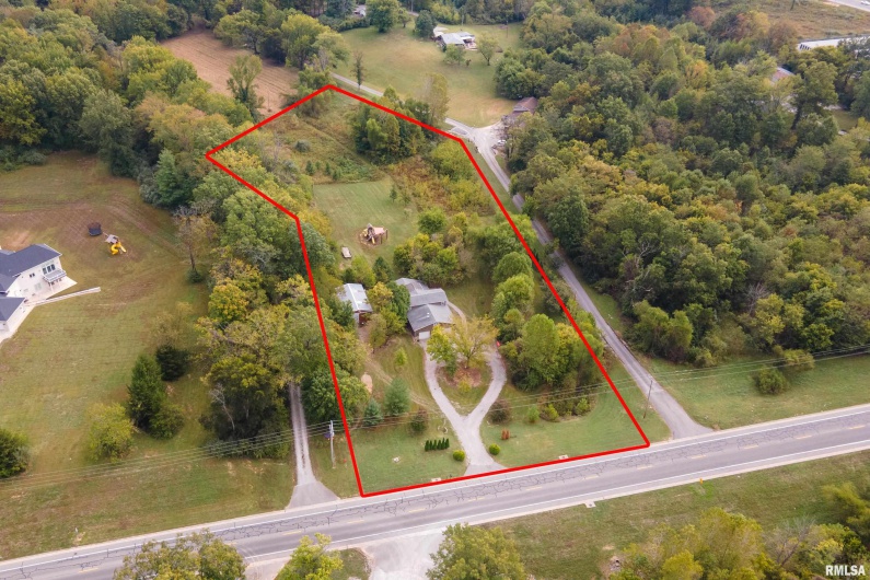 1591 Reed Station Road, Carbondale, Illinois 62901, 3 Bedrooms Bedrooms, 0 ,3 BathroomsBathrooms,Residential,For Sale,Reed Station,0,RMAEB460158