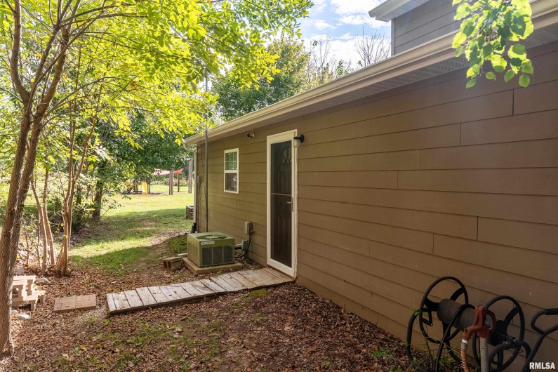 1591 Reed Station Road, Carbondale, Illinois 62901, 3 Bedrooms Bedrooms, 0 ,3 BathroomsBathrooms,Residential,For Sale,Reed Station,0,RMAEB460158