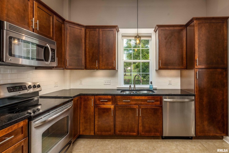 1591 Reed Station Road, Carbondale, Illinois 62901, 3 Bedrooms Bedrooms, 0 ,3 BathroomsBathrooms,Residential,For Sale,Reed Station,0,RMAEB460158