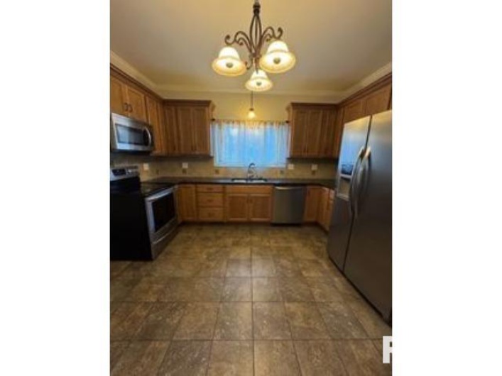 103 PARK Street, Harrisburg, Illinois 62946, 2 Bedrooms Bedrooms, 0 ,3 BathroomsBathrooms,Residential,For Sale,PARK,0,RMAPA1261682