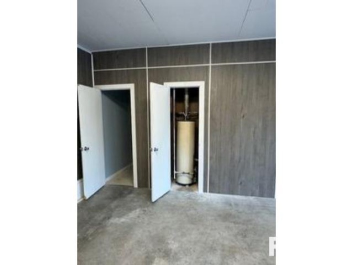 103 PARK Street, Harrisburg, Illinois 62946, 2 Bedrooms Bedrooms, 0 ,3 BathroomsBathrooms,Residential,For Sale,PARK,0,RMAPA1261682