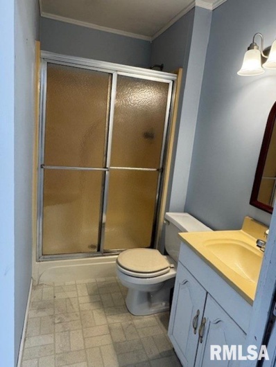 103 PARK Street, Harrisburg, Illinois 62946, 2 Bedrooms Bedrooms, 0 ,3 BathroomsBathrooms,Residential,For Sale,PARK,0,RMAPA1261682