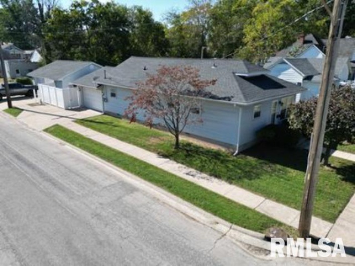 103 PARK Street, Harrisburg, Illinois 62946, 2 Bedrooms Bedrooms, 0 ,3 BathroomsBathrooms,Residential,For Sale,PARK,0,RMAPA1261682
