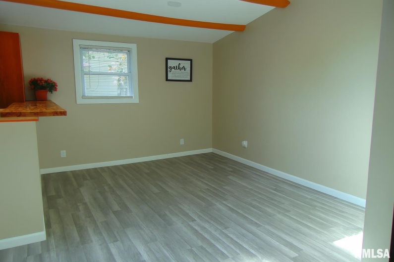 812 MADISON Street, Herrin, Illinois 62948, 3 Bedrooms Bedrooms, 0 ,2 BathroomsBathrooms,Residential,For Sale,MADISON,0,RMAQC4267841