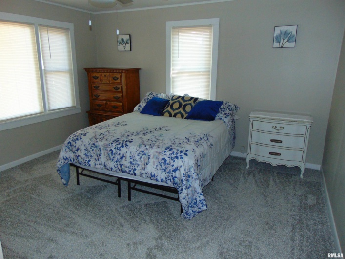 812 MADISON Street, Herrin, Illinois 62948, 3 Bedrooms Bedrooms, 0 ,2 BathroomsBathrooms,Residential,For Sale,MADISON,0,RMAQC4267841