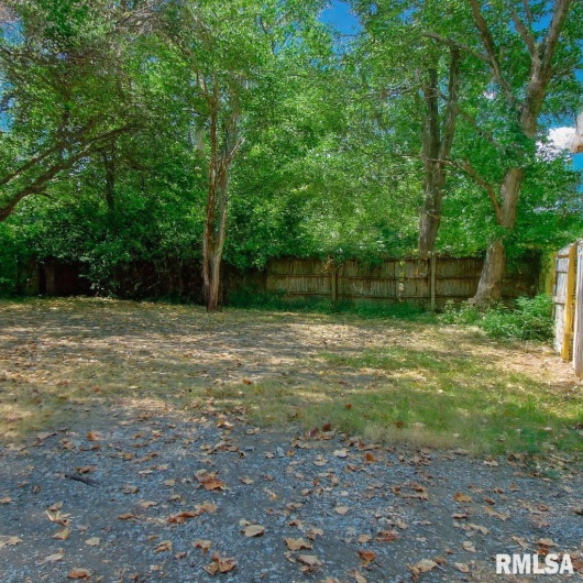 812 MADISON Street, Herrin, Illinois 62948, 3 Bedrooms Bedrooms, 0 ,2 BathroomsBathrooms,Residential,For Sale,MADISON,0,RMAQC4267841