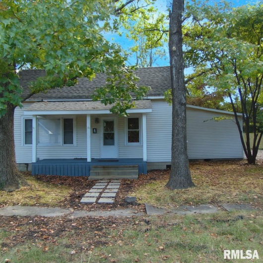 812 MADISON Street, Herrin, Illinois 62948, 3 Bedrooms Bedrooms, 0 ,2 BathroomsBathrooms,Residential,For Sale,MADISON,0,RMAQC4267841