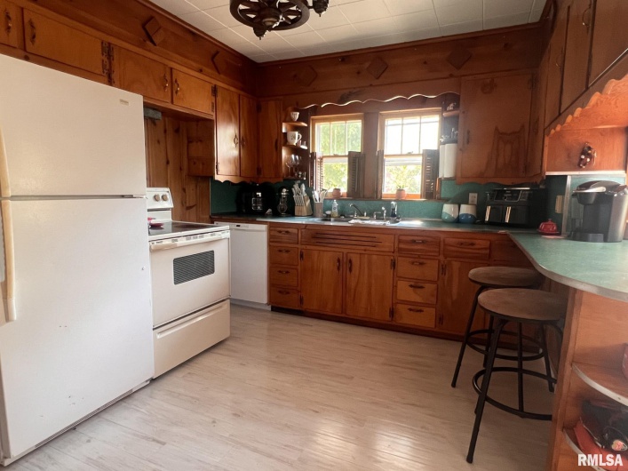 12563 Saraville Road, Marion, Illinois 62959, 2 Bedrooms Bedrooms, 0 ,1 BathroomBathrooms,Residential,For Sale,Saraville,0,RMAQC4268516