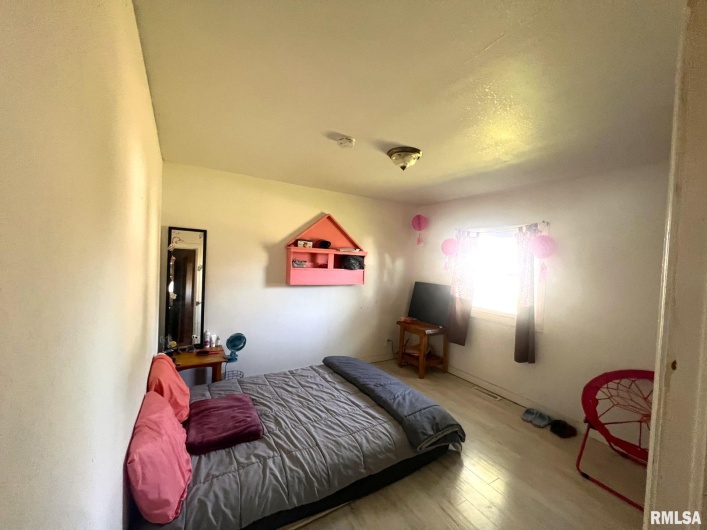 12563 Saraville Road, Marion, Illinois 62959, 2 Bedrooms Bedrooms, 0 ,1 BathroomBathrooms,Residential,For Sale,Saraville,0,RMAQC4268516