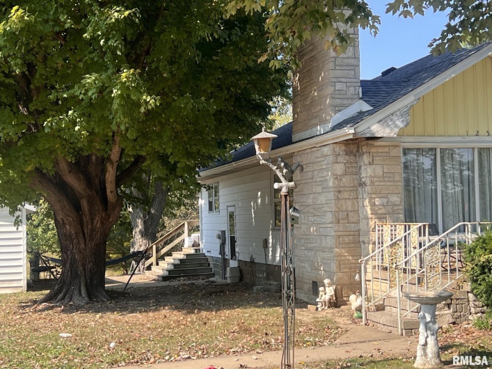 12563 Saraville Road, Marion, Illinois 62959, 2 Bedrooms Bedrooms, 0 ,1 BathroomBathrooms,Residential,For Sale,Saraville,0,RMAQC4268516
