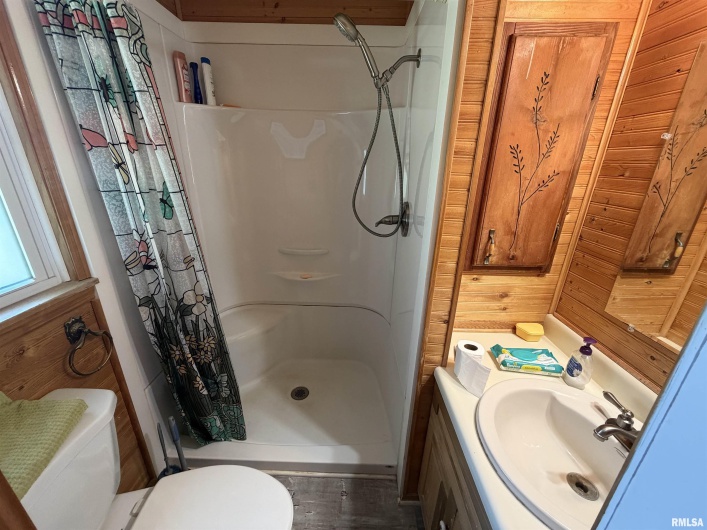 50 Jon Street, Metropolis, Illinois 62960, 3 Bedrooms Bedrooms, 0 ,2 BathroomsBathrooms,Residential,For Sale,Jon,0,RMAEB460167