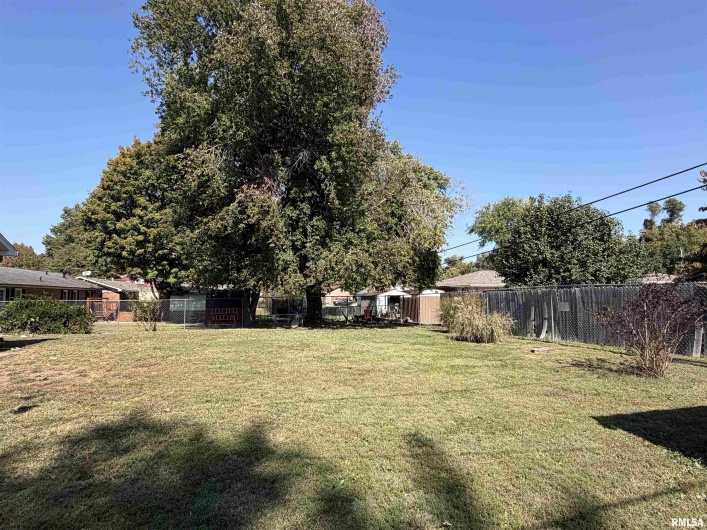 50 Jon Street, Metropolis, Illinois 62960, 3 Bedrooms Bedrooms, 0 ,2 BathroomsBathrooms,Residential,For Sale,Jon,0,RMAEB460167