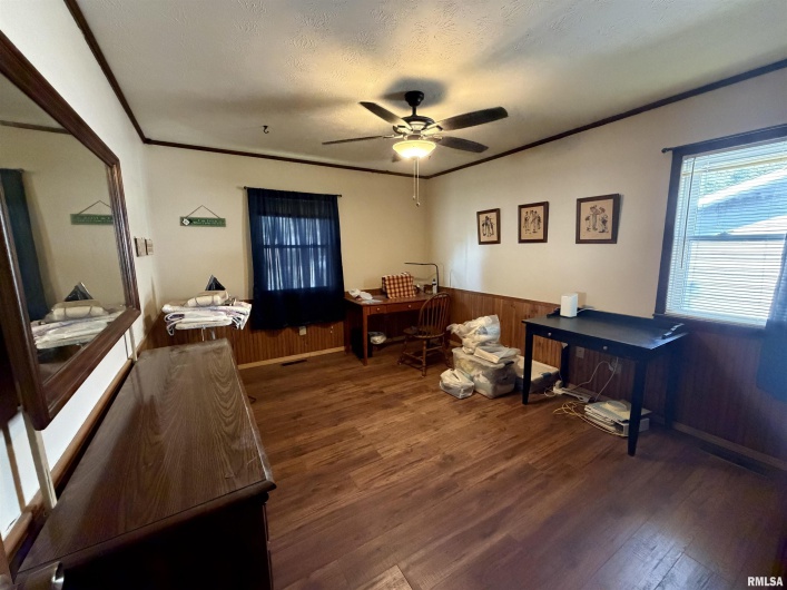 50 Jon Street, Metropolis, Illinois 62960, 3 Bedrooms Bedrooms, 0 ,2 BathroomsBathrooms,Residential,For Sale,Jon,0,RMAEB460167