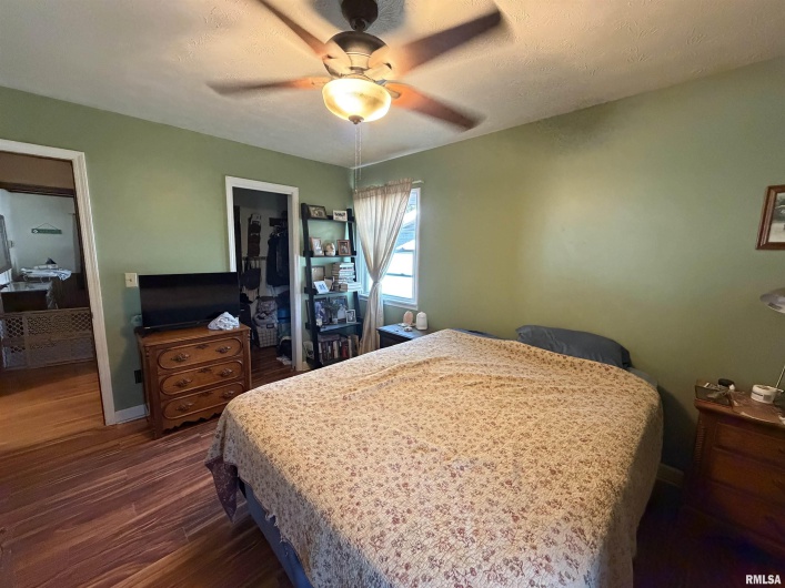 50 Jon Street, Metropolis, Illinois 62960, 3 Bedrooms Bedrooms, 0 ,2 BathroomsBathrooms,Residential,For Sale,Jon,0,RMAEB460167