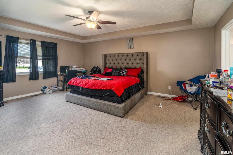 506 Insignia Drive, Herrin, Illinois 62948, 4 Bedrooms Bedrooms, 0 ,3 BathroomsBathrooms,Residential,For Sale,Insignia,0,RMAQC4268522