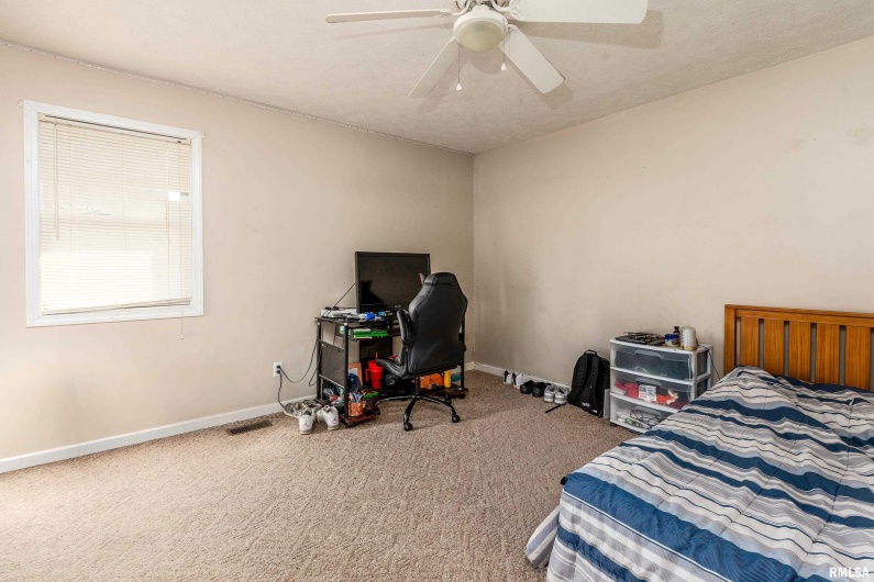 506 Insignia Drive, Herrin, Illinois 62948, 4 Bedrooms Bedrooms, 0 ,3 BathroomsBathrooms,Residential,For Sale,Insignia,0,RMAQC4268522