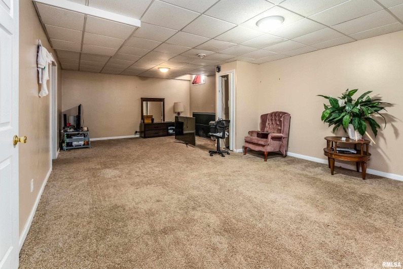 506 Insignia Drive, Herrin, Illinois 62948, 4 Bedrooms Bedrooms, 0 ,3 BathroomsBathrooms,Residential,For Sale,Insignia,0,RMAQC4268522