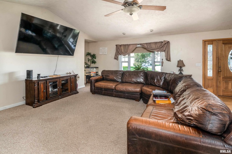 506 Insignia Drive, Herrin, Illinois 62948, 4 Bedrooms Bedrooms, 0 ,3 BathroomsBathrooms,Residential,For Sale,Insignia,0,RMAQC4268522