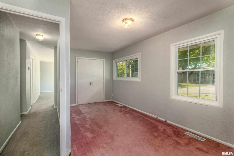1206 Goodall Street, Marion, Illinois 62959, 3 Bedrooms Bedrooms, 0 ,2 BathroomsBathrooms,Residential,For Sale,Goodall,0,RMAEB460169