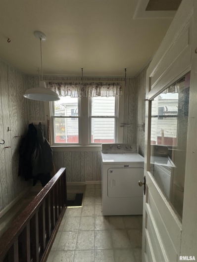 206 Homer Avenue, Harrisburg, Illinois 62946, 3 Bedrooms Bedrooms, 0 ,1 BathroomBathrooms,Residential,For Sale,Homer,0,RMAEB460171