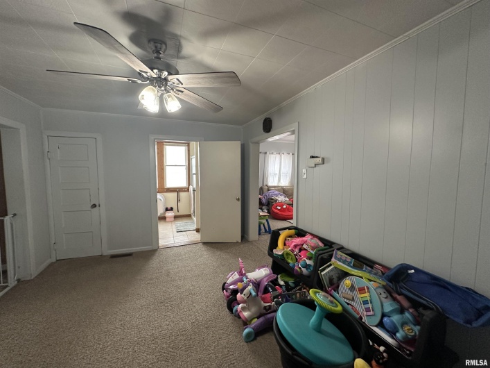 206 Homer Avenue, Harrisburg, Illinois 62946, 3 Bedrooms Bedrooms, 0 ,1 BathroomBathrooms,Residential,For Sale,Homer,0,RMAEB460171