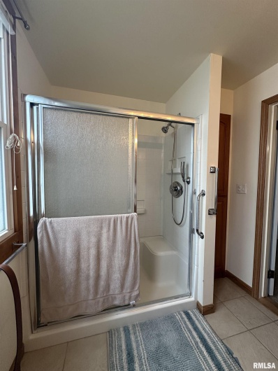 206 Homer Avenue, Harrisburg, Illinois 62946, 3 Bedrooms Bedrooms, 0 ,1 BathroomBathrooms,Residential,For Sale,Homer,0,RMAEB460171