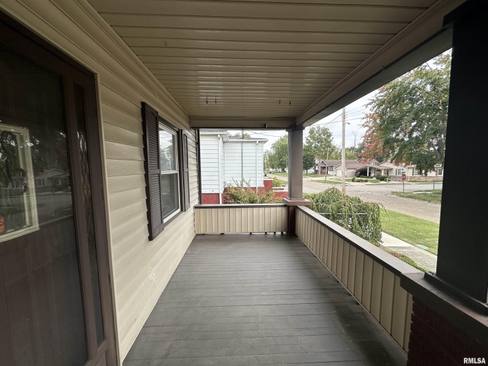 206 Homer Avenue, Harrisburg, Illinois 62946, 3 Bedrooms Bedrooms, 0 ,1 BathroomBathrooms,Residential,For Sale,Homer,0,RMAEB460171