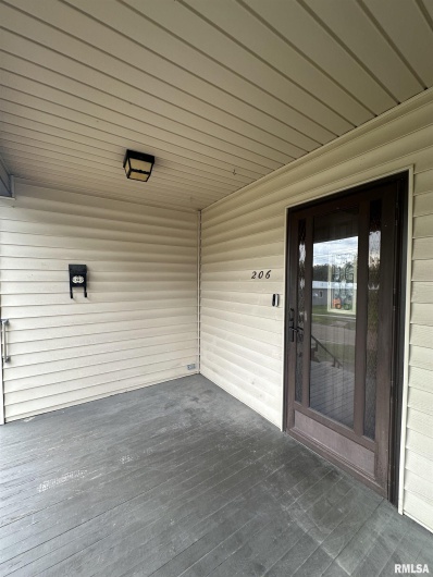 206 Homer Avenue, Harrisburg, Illinois 62946, 3 Bedrooms Bedrooms, 0 ,1 BathroomBathrooms,Residential,For Sale,Homer,0,RMAEB460171