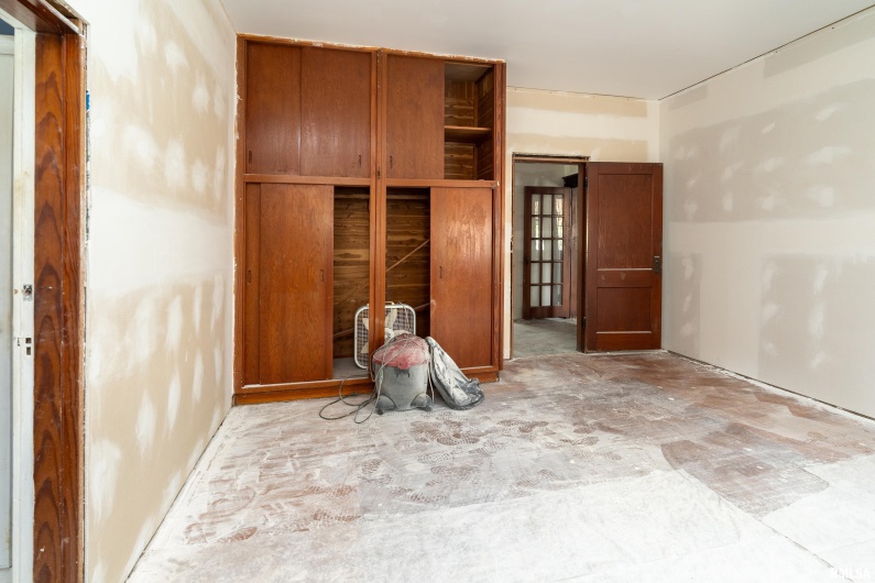 201 Line Street, Creal Springs, Illinois 62922, 3 Bedrooms Bedrooms, 0 ,2 BathroomsBathrooms,Residential,For Sale,Line,0,RMAEB460175