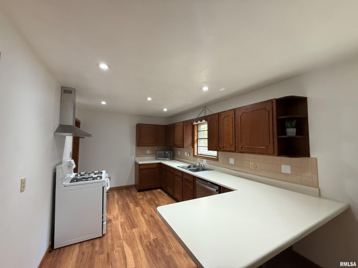 8375 Highway 145 S, Harrisburg, Illinois 62946-5521, 3 Bedrooms Bedrooms, 0 ,2 BathroomsBathrooms,Residential,For Sale,Highway 145 S,0,RMAEB460176
